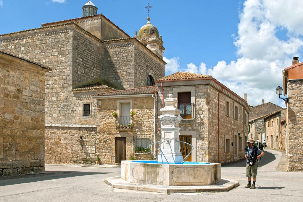 Hostal-Bar Restaurante "La Fuente" Rabé de las Calzadas Exteriér fotografie
